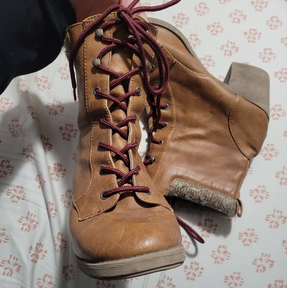 Booties - Picture 3 of 4